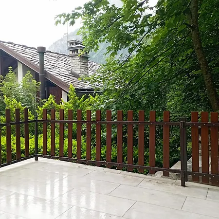Casa Ai Piedi Del Monte Bianco Appartement Courmayeur